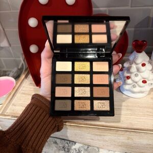 Laura Geller Stunning Eyeshadow Palette